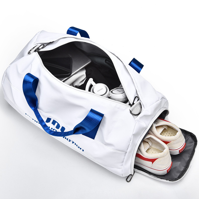 Fitness Duffel Isolated Wet St - Yoga Fitness Gear recension och pris